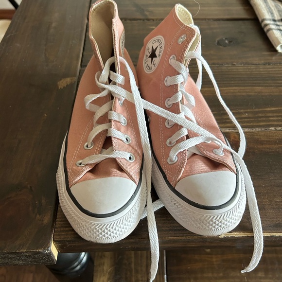 Converse High Tops - Picture 10 of 10